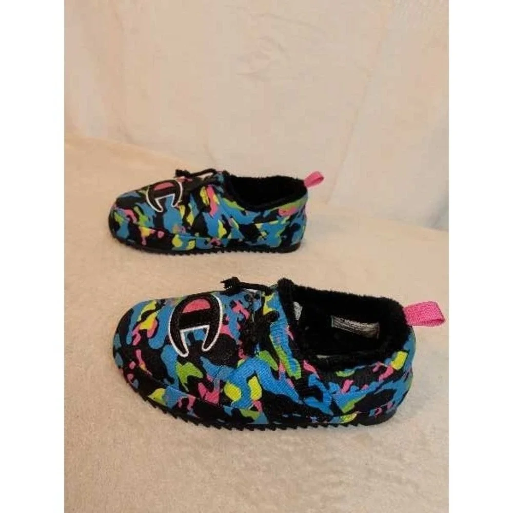 Champion Kids Slippers Blue Camo C Logo Pink Pull Tab Shoes Size 5Y